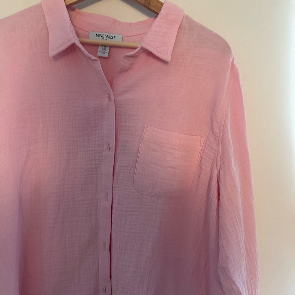 Nine West button down - Picture 2 of 3
